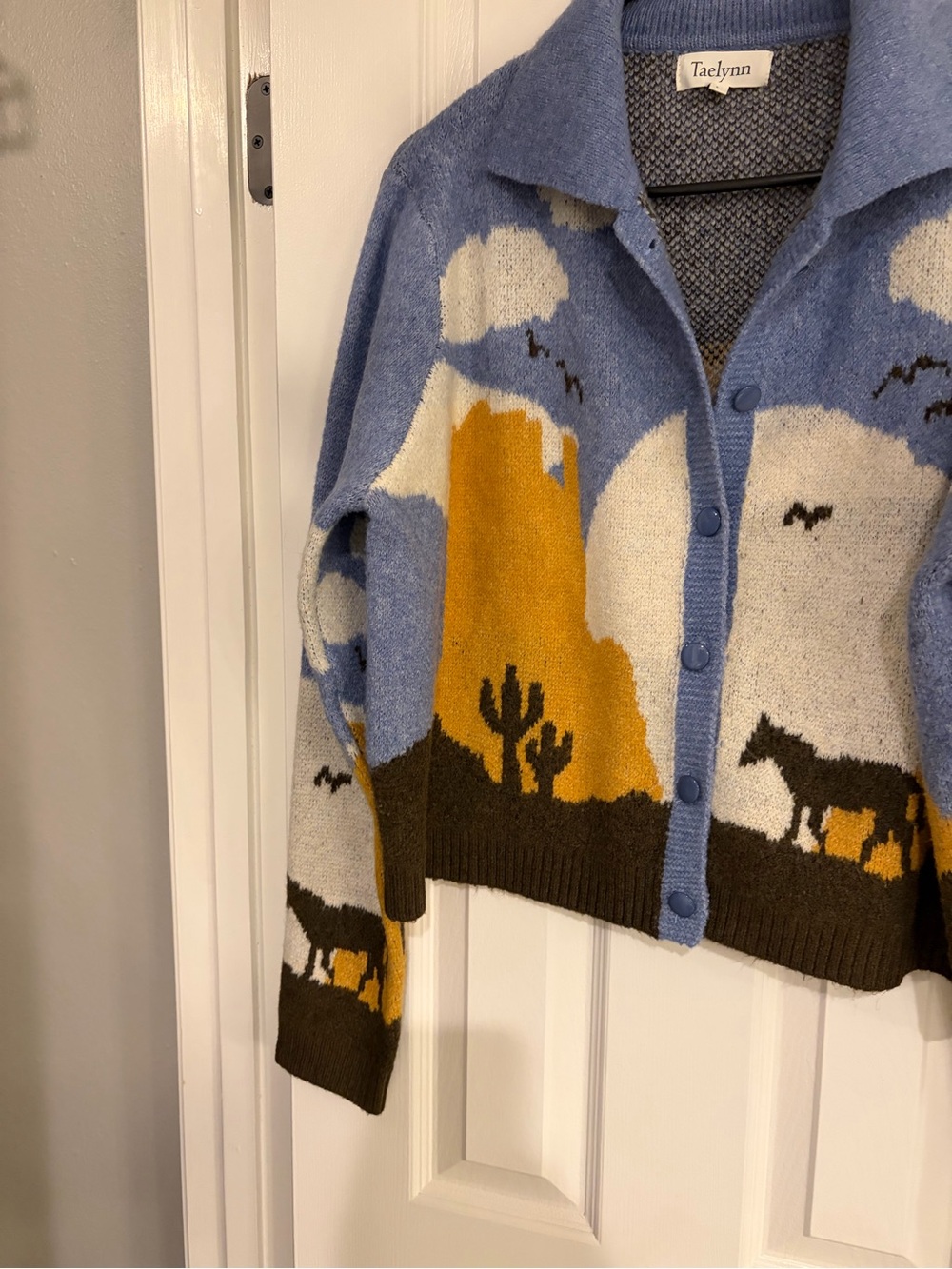 Taelynn Western Horse Cardigan Sweater Large - Picture 9 of 13